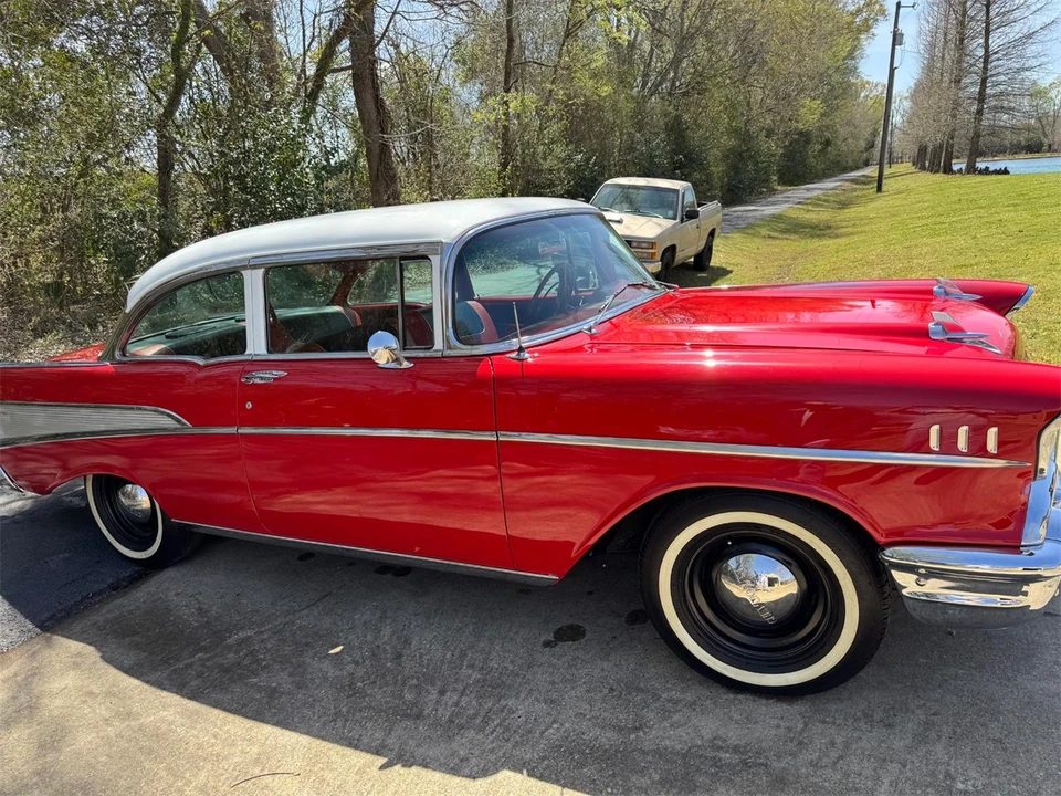 1957 Chevrolet Tri-Five Bel Air 2-Door Hardtop & Coupe - Image 19 of 31
