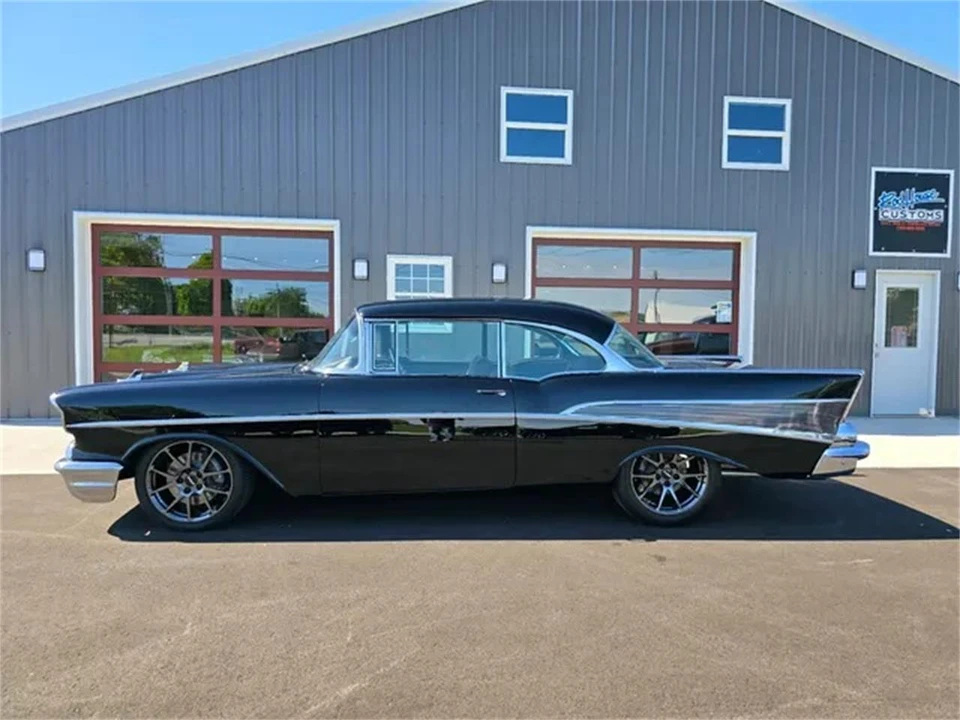 1957 Chevrolet Tri-Five Bel Air 2-Door Hardtop & Coupe - Image 3 of 31