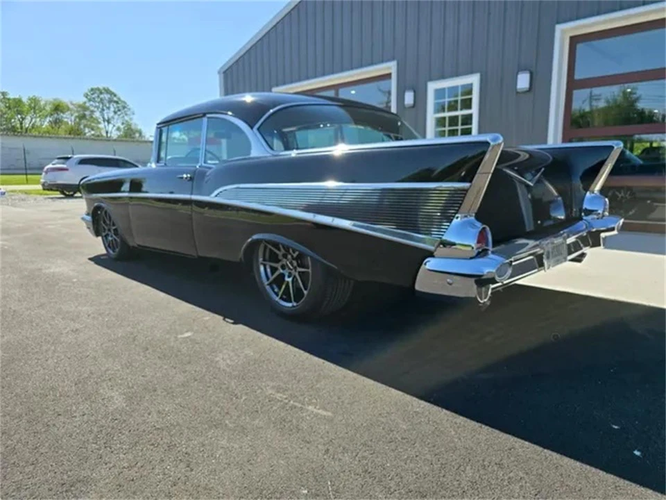 1957 Chevrolet Tri-Five Bel Air 2-Door Hardtop & Coupe - Image 13 of 31