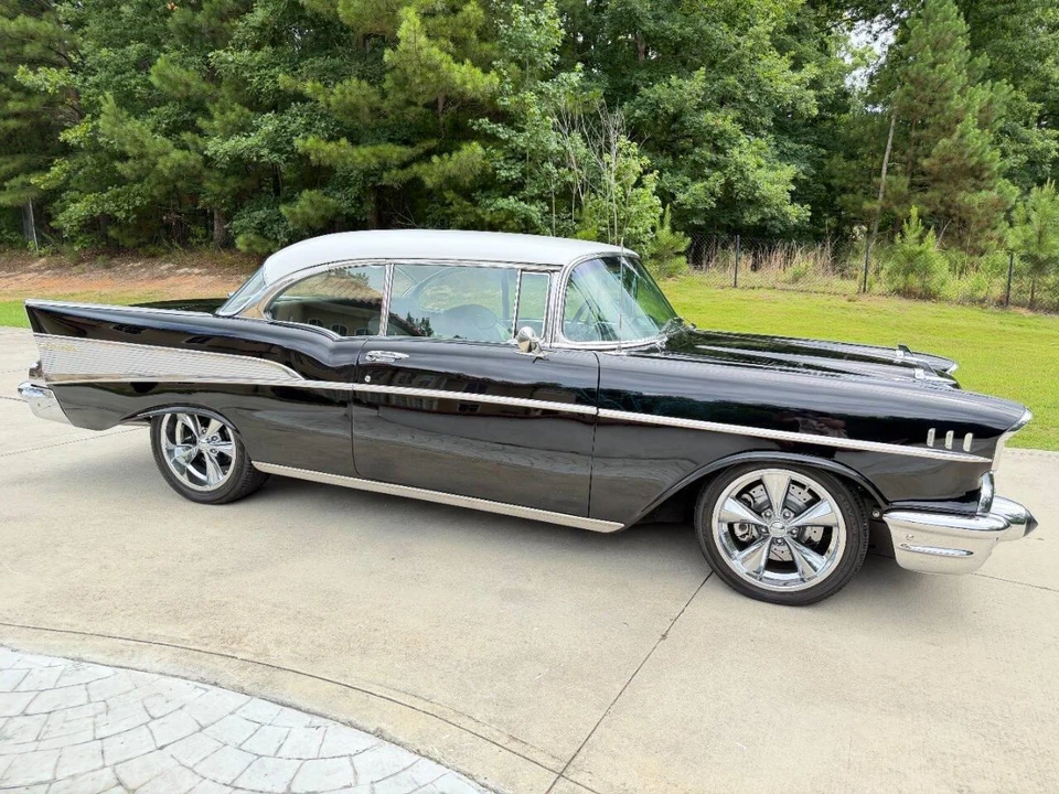 1957 Chevrolet Tri-Five Bel Air 2-Door Hardtop & Coupe - Image 2 of 31