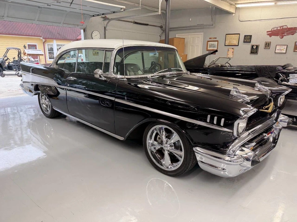 1957 Chevrolet Tri-Five Bel Air 2-Door Hardtop & Coupe - Image 4 of 31