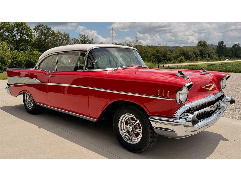 1957 Chevrolet Tri-Five Bel Air 2-Door Hardtop & Coupe - Image 3 of 31