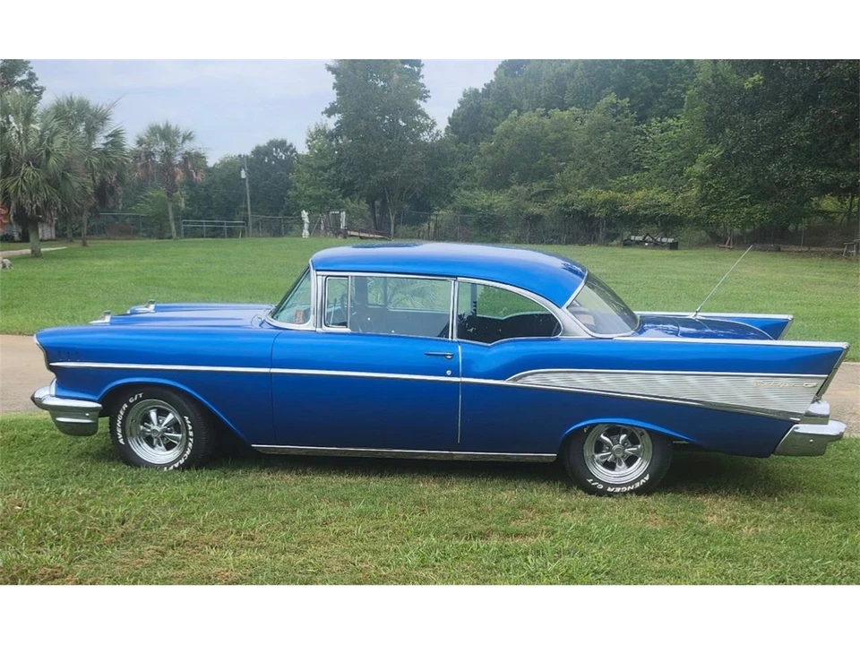1957 Chevrolet Tri-Five Bel Air 2-Door Hardtop & Coupe - Image 3 of 13