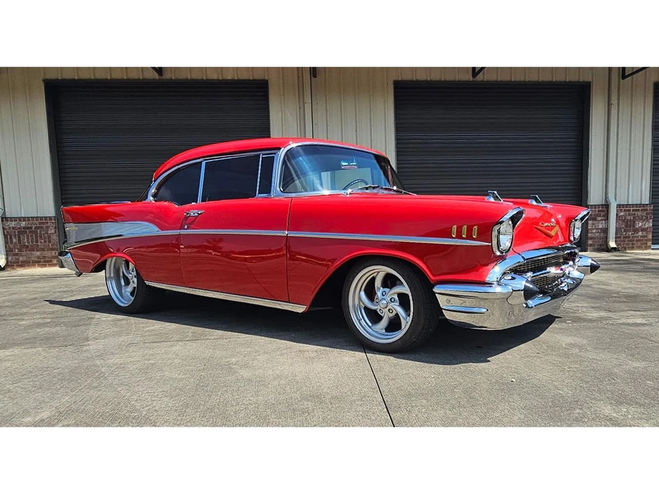 1957 Chevrolet Tri-Five Bel Air 2-Door Hardtop & Coupe - Image 4 of 29