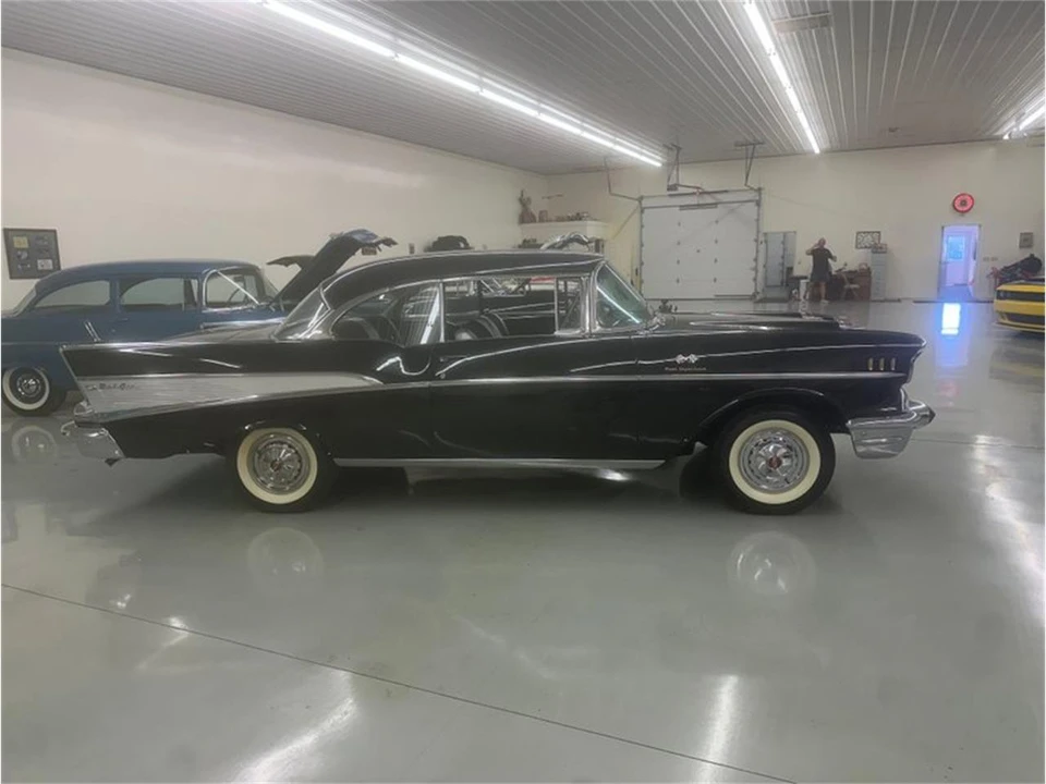 1957 Chevrolet Tri-Five Bel Air 2-Door Hardtop & Coupe - Image 2 of 8