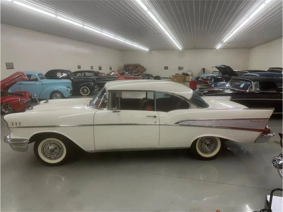 1957 Chevrolet Tri-Five Bel Air 2-Door Hardtop & Coupe - Image 2 of 10
