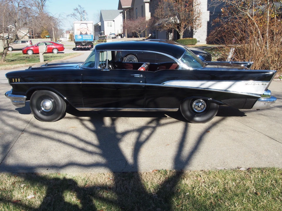 1957 Chevrolet Tri-Five Bel Air 2-Door Hardtop & Coupe - Image 5 of 31
