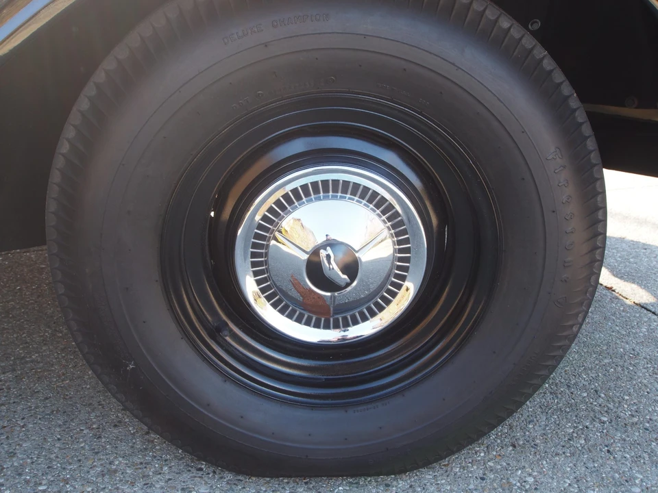 1957 Chevrolet Tri-Five Bel Air 2-Door Hardtop & Coupe - Image 21 of 31