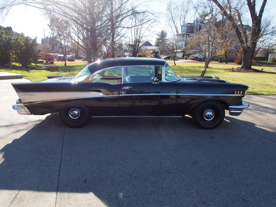1957 Chevrolet Tri-Five Bel Air 2-Door Hardtop & Coupe - Image 13 of 31