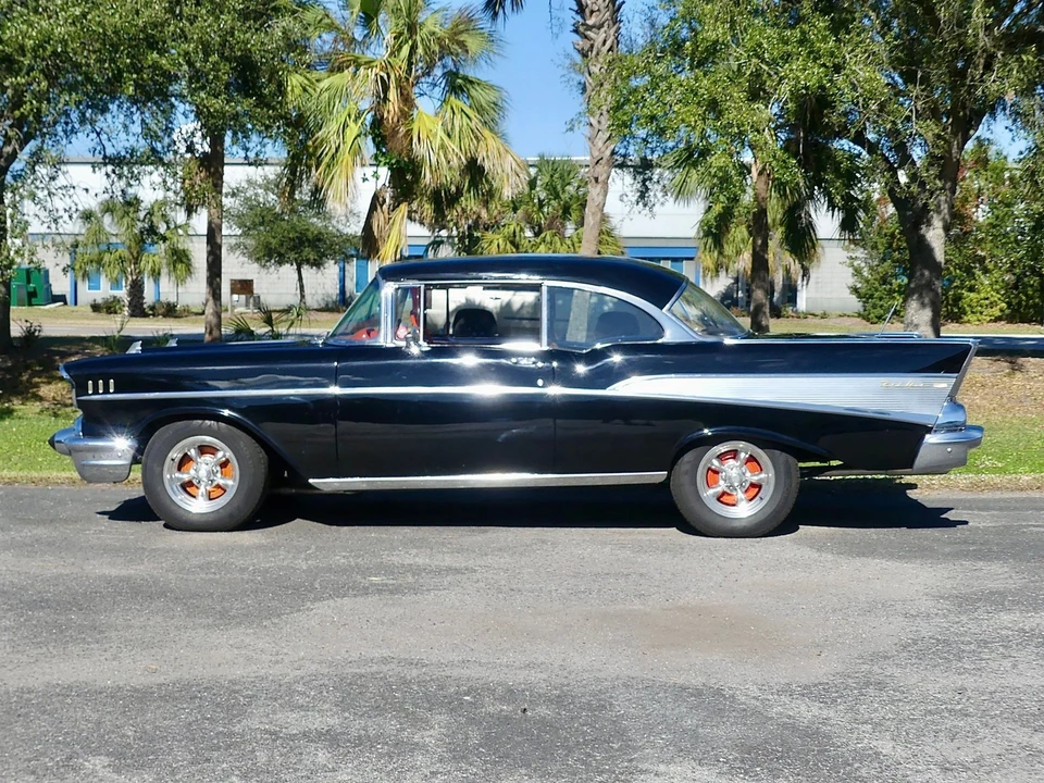 1957 Chevrolet Tri-Five Bel Air 2-Door Hardtop & Coupe - Image 11 of 21
