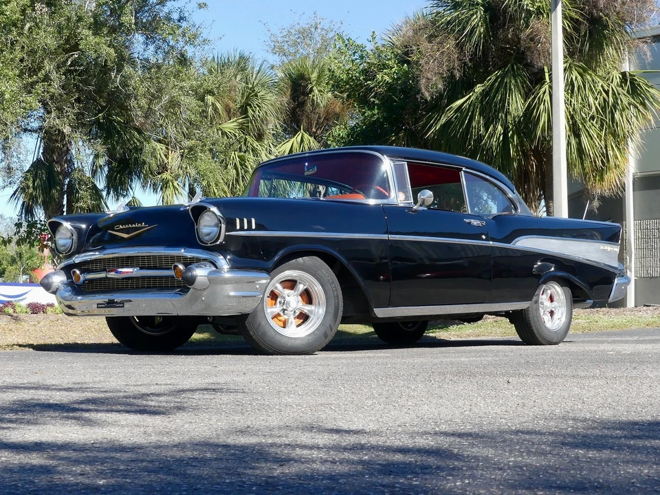 1957 Chevrolet Tri-Five Bel Air 2-Door Hardtop & Coupe - Image 10 of 21