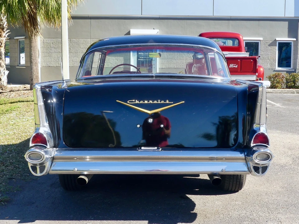1957 Chevrolet Tri-Five Bel Air 2-Door Hardtop & Coupe - Image 17 of 21