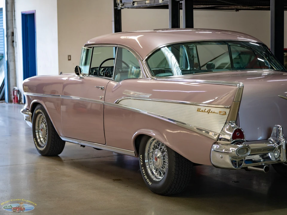 1957 Chevrolet Tri-Five Bel Air 2-Door Hardtop & Coupe - Image 23 of 31