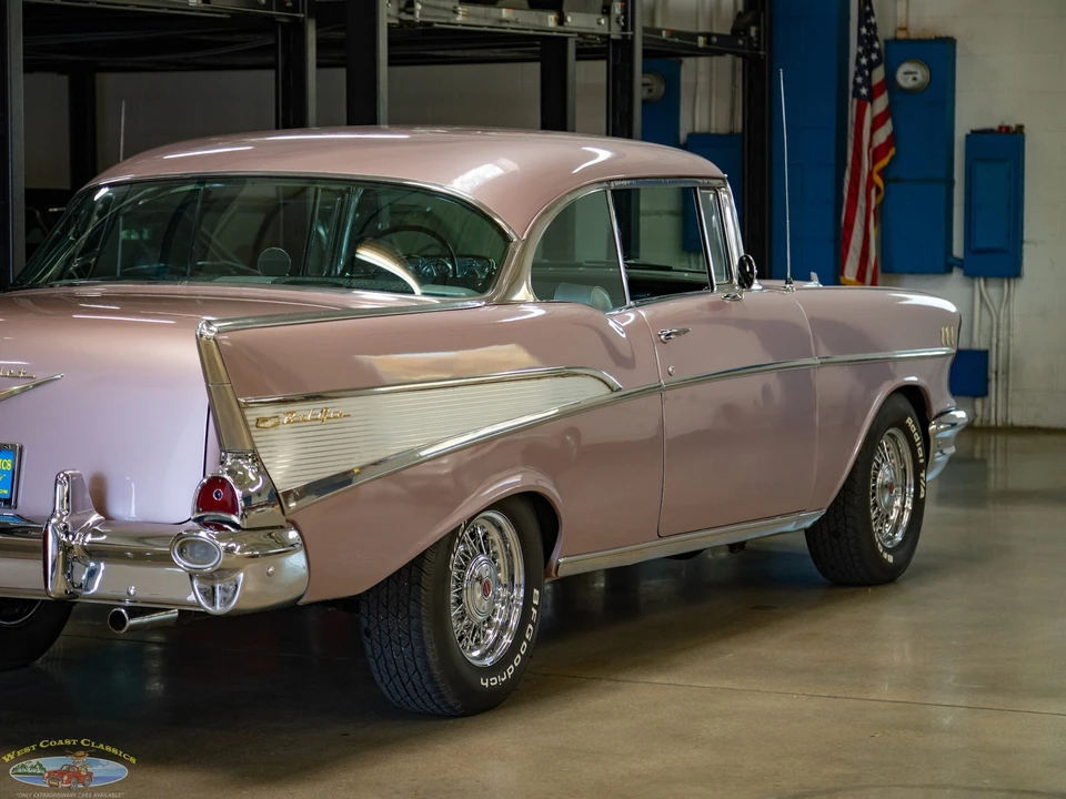 1957 Chevrolet Tri-Five Bel Air 2-Door Hardtop & Coupe - Image 27 of 31