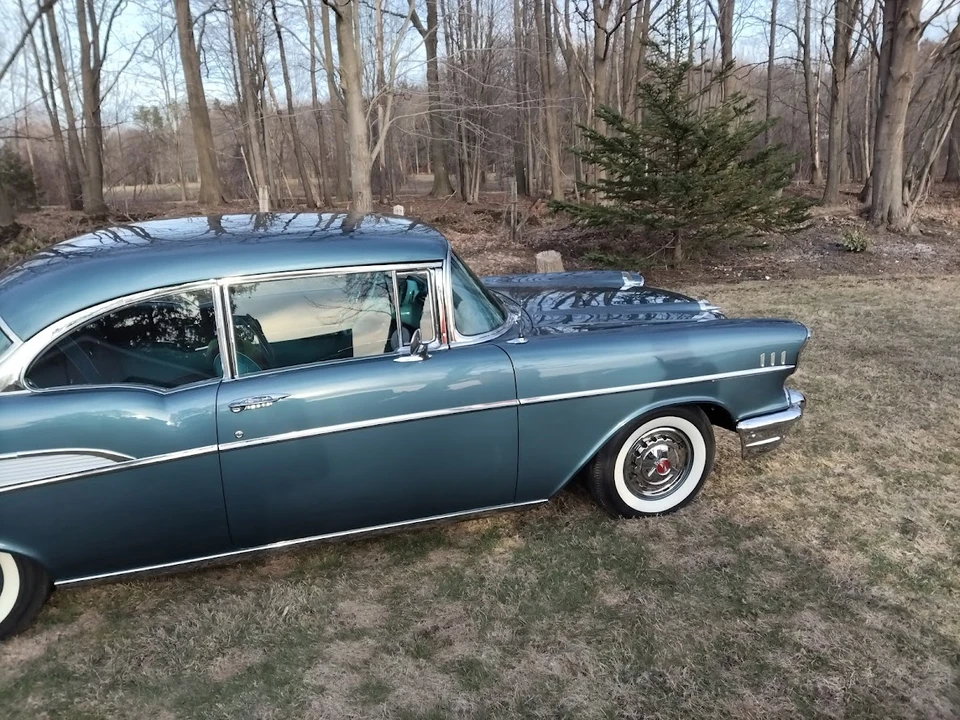1957 Chevrolet Tri-Five Bel Air 2-Door Hardtop & Coupe - Image 29 of 31