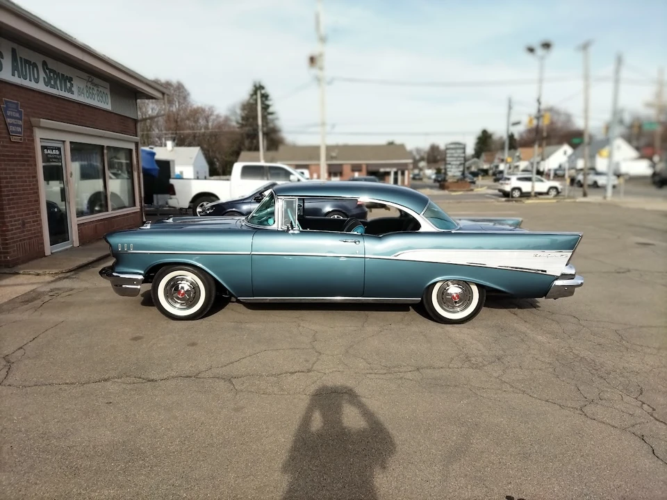 1957 Chevrolet Tri-Five Bel Air 2-Door Hardtop & Coupe - Image 21 of 31