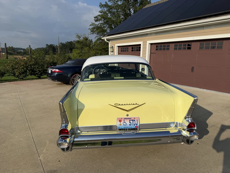 1957 Chevrolet Tri-Five Bel Air 2-Door Hardtop & Coupe - Image 6 of 31