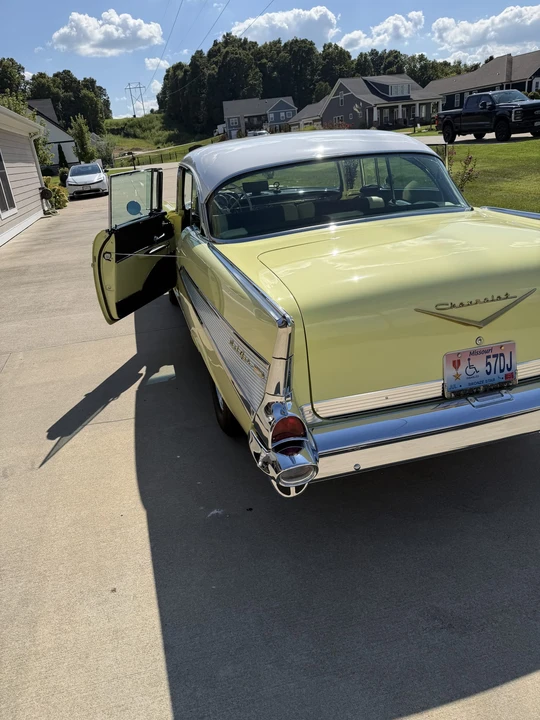 1957 Chevrolet Tri-Five Bel Air 2-Door Hardtop & Coupe - Image 23 of 31