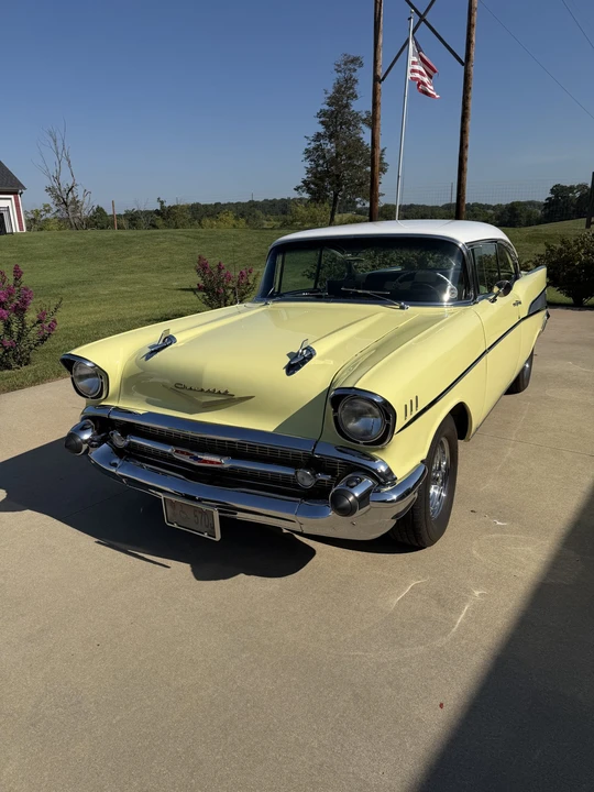 1957 Chevrolet Tri-Five Bel Air 2-Door Hardtop & Coupe - Image 3 of 31