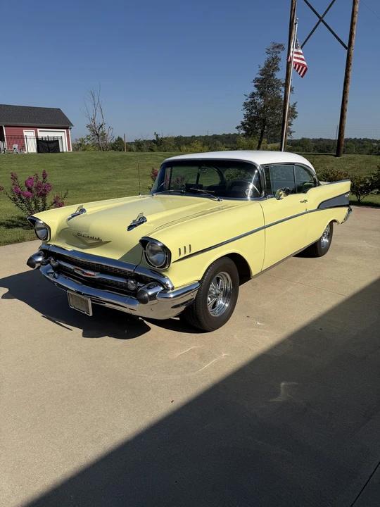 1957 Chevrolet Tri-Five Bel Air 2-Door Hardtop & Coupe - Image 2 of 31