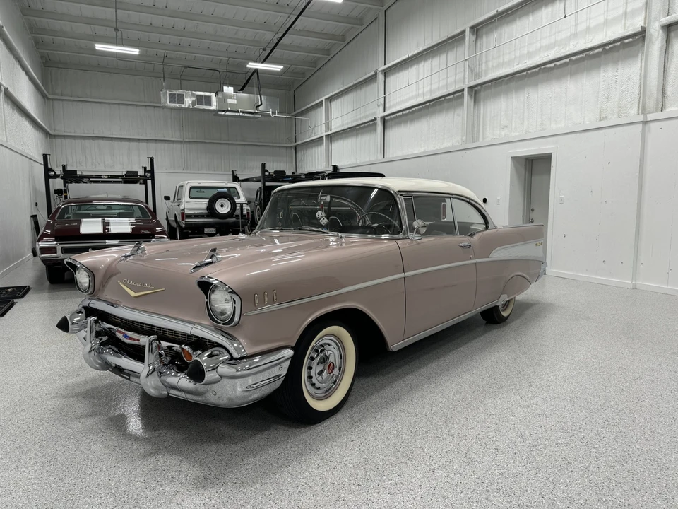 1957 Chevrolet Tri-Five Bel Air 2-Door Hardtop & Coupe - Image 3 of 31