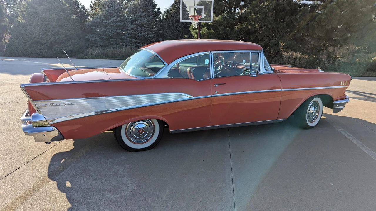 1957 Chevrolet Tri-Five Bel Air 2-Door Hardtop & Coupe - Image 21 of 31
