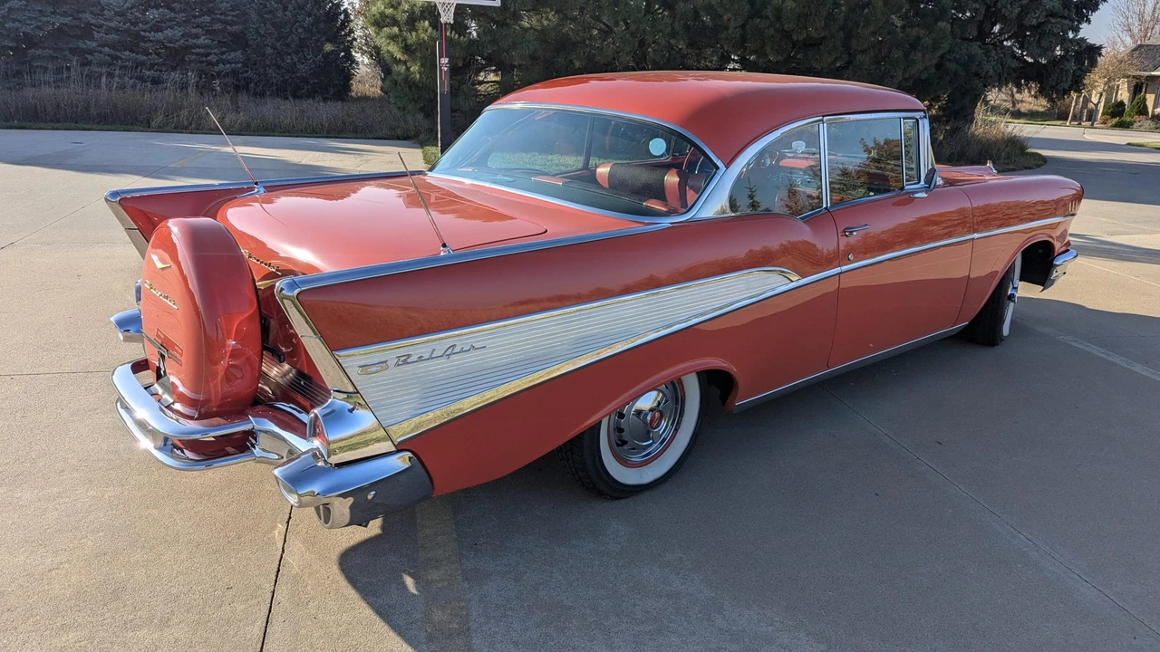 1957 Chevrolet Tri-Five Bel Air 2-Door Hardtop & Coupe - Image 20 of 31