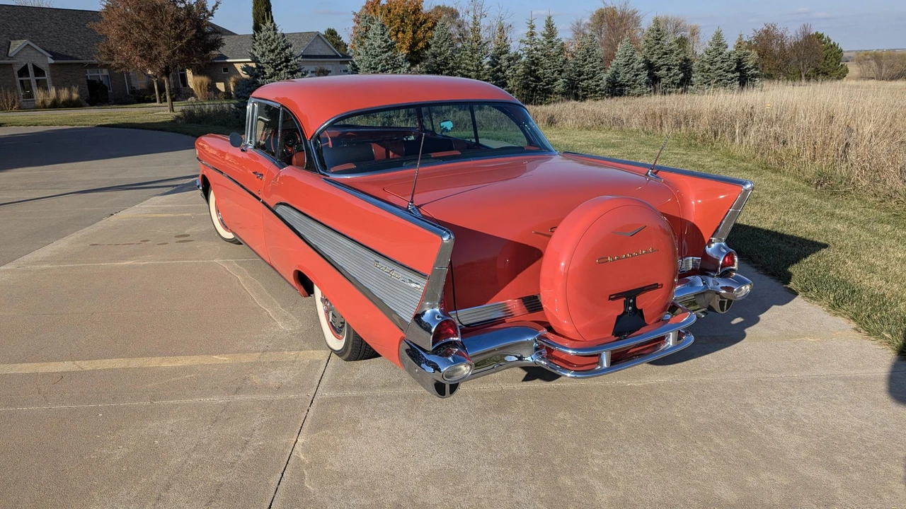 1957 Chevrolet Tri-Five Bel Air 2-Door Hardtop & Coupe - Image 12 of 31