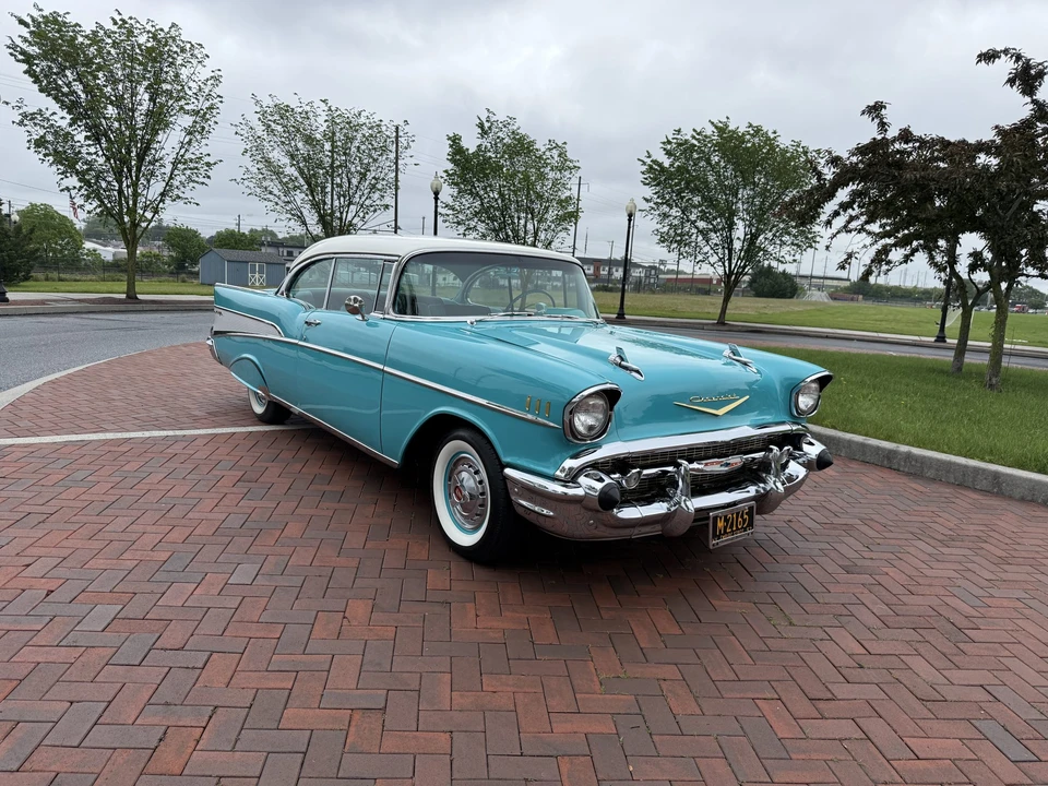1957 Chevrolet Tri-Five Bel Air 2-Door Hardtop & Coupe - Image 5 of 31