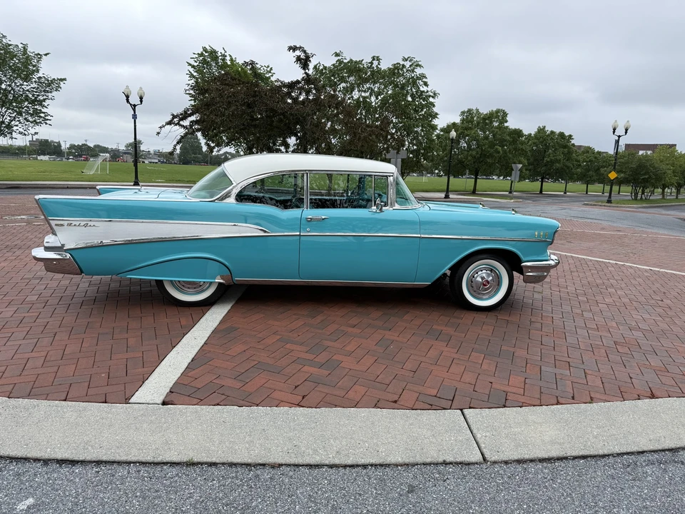 1957 Chevrolet Tri-Five Bel Air 2-Door Hardtop & Coupe - Image 6 of 31