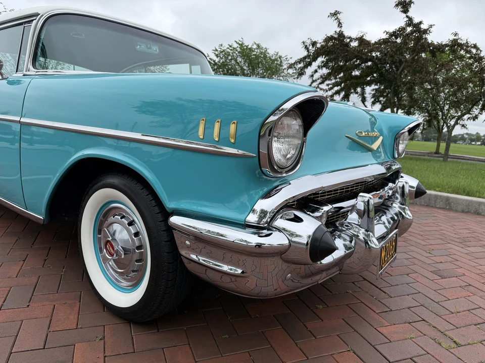 1957 Chevrolet Tri-Five Bel Air 2-Door Hardtop & Coupe - Image 12 of 31
