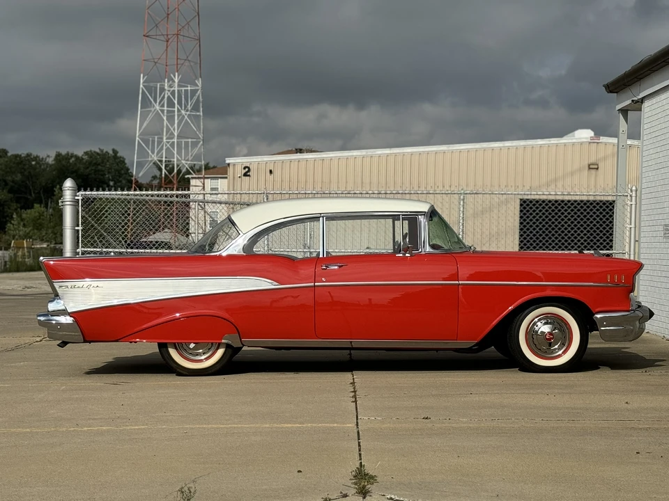 1957 Chevrolet Tri-Five Bel Air 2-Door Hardtop & Coupe - Image 20 of 31