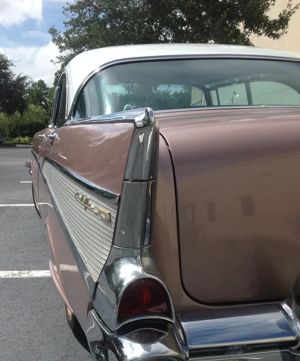 1957 Chevrolet Tri-Five Bel Air Sedan & Wagon - Image 14 of 31