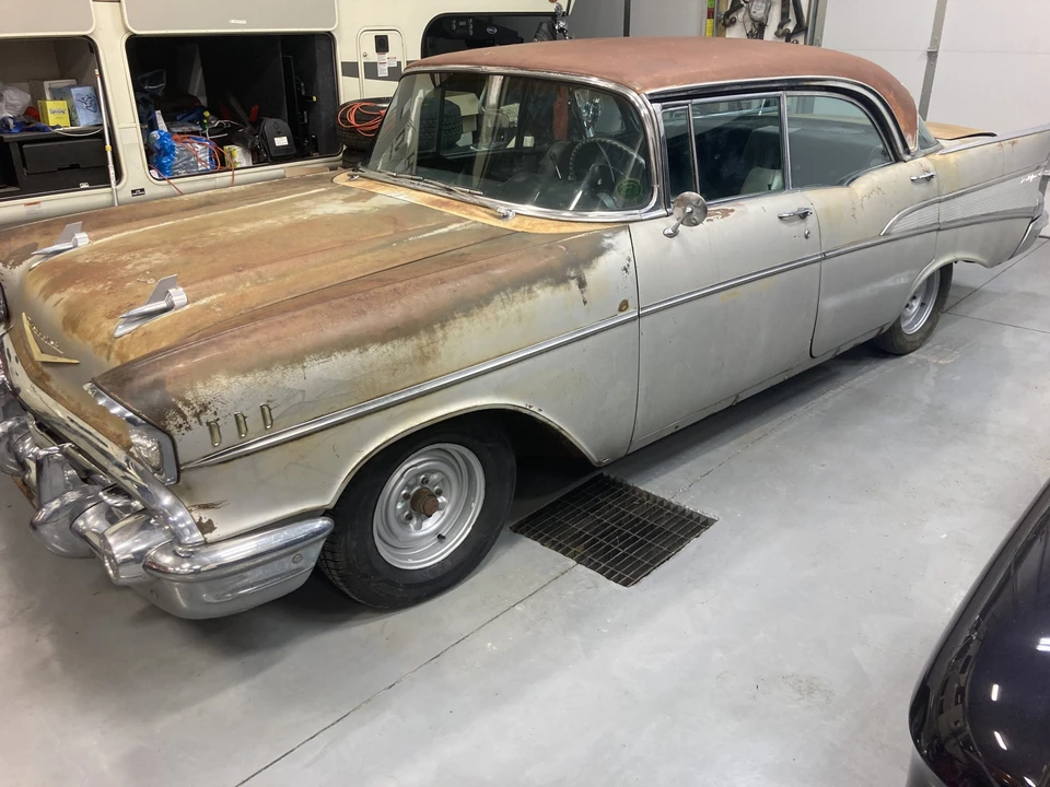 1957 Chevrolet Tri-Five Bel Air Sedan & Wagon - Image 10 of 31