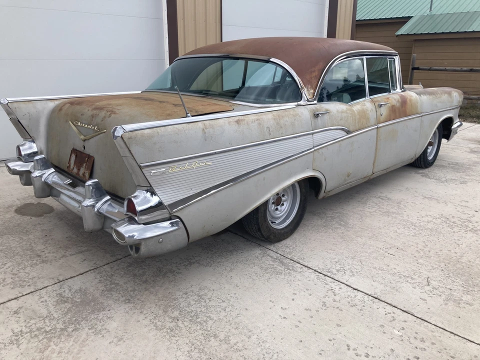 1957 Chevrolet Tri-Five Bel Air Sedan & Wagon - Image 5 of 31