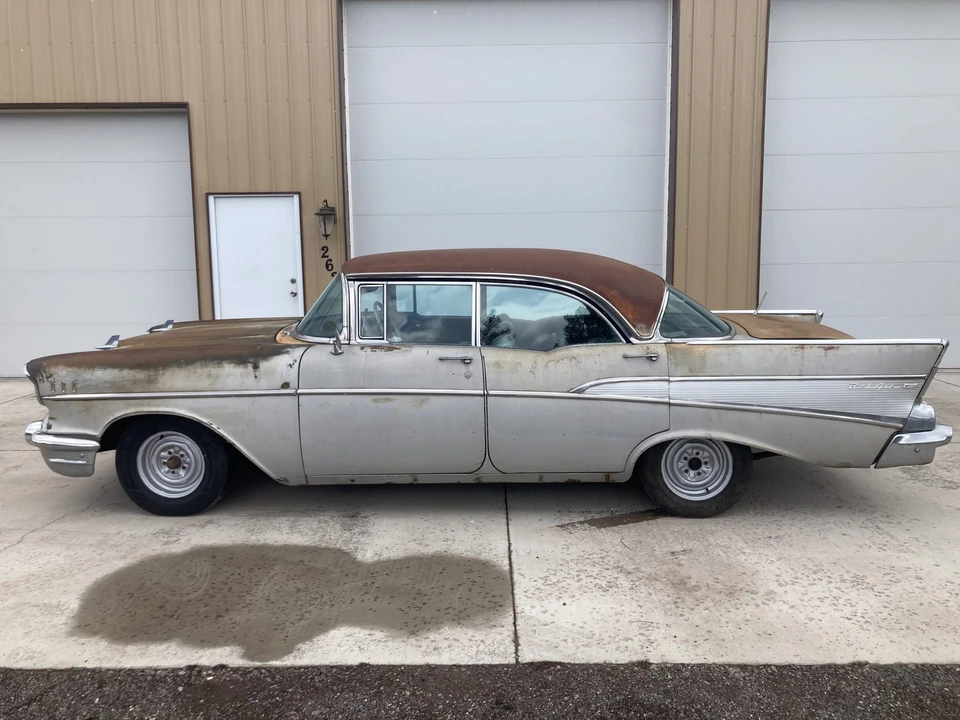1957 Chevrolet Tri-Five Bel Air Sedan & Wagon - Image 3 of 31