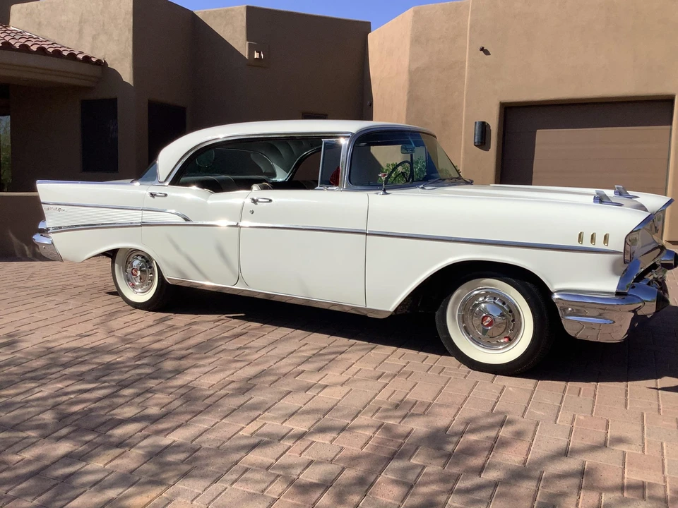 1957 Chevrolet Tri-Five Bel Air Sedan & Wagon - Image 10 of 31