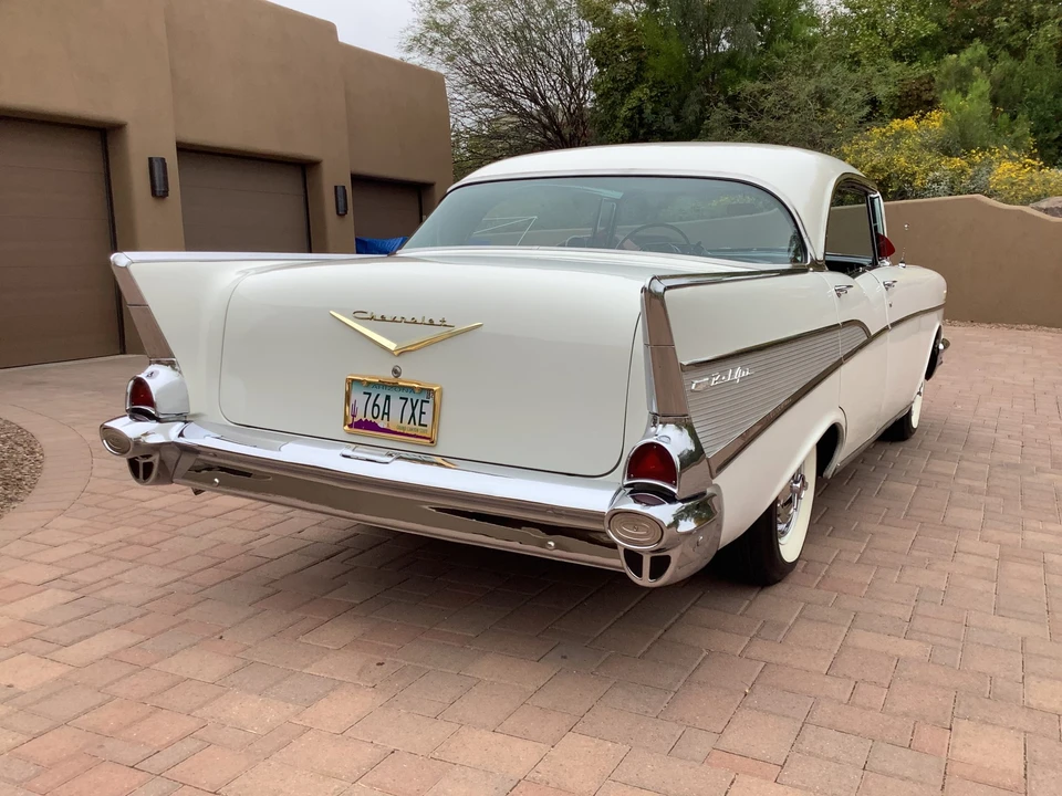 1957 Chevrolet Tri-Five Bel Air Sedan & Wagon - Image 7 of 31
