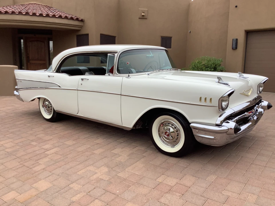 1957 Chevrolet Tri-Five Bel Air Sedan & Wagon - Image 11 of 31