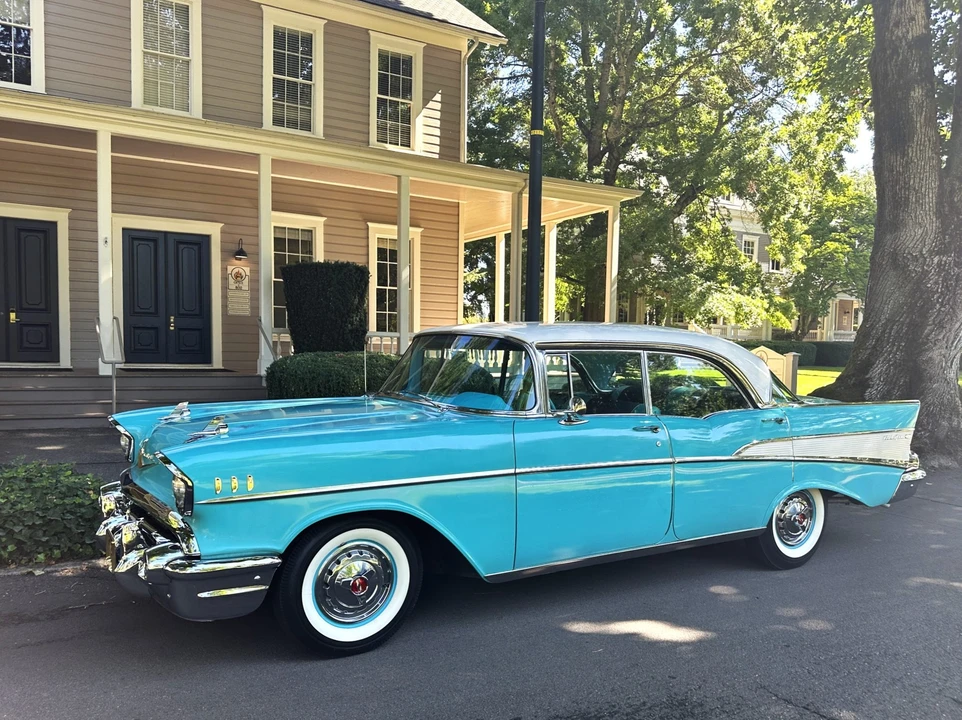 1957 Chevrolet Tri-Five Bel Air Sedan & Wagon - Image 4 of 31