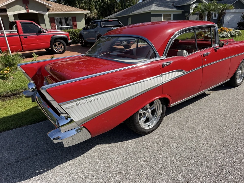 1957 Chevrolet Tri-Five Bel Air 2-Door Hardtop & Coupe - Image 9 of 31