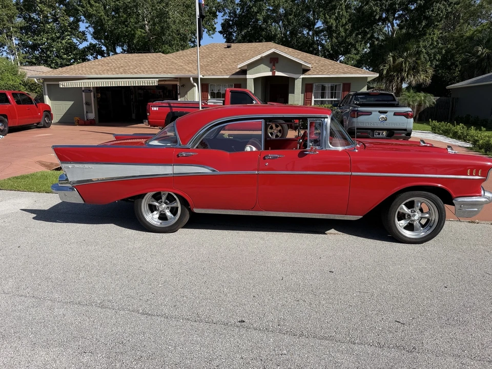 1957 Chevrolet Tri-Five Bel Air 2-Door Hardtop & Coupe - Image 4 of 31
