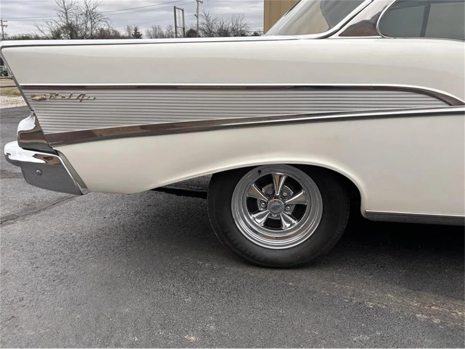 1957 Chevrolet Tri-Five Bel Air 2-Door Hardtop & Coupe - Image 6 of 28