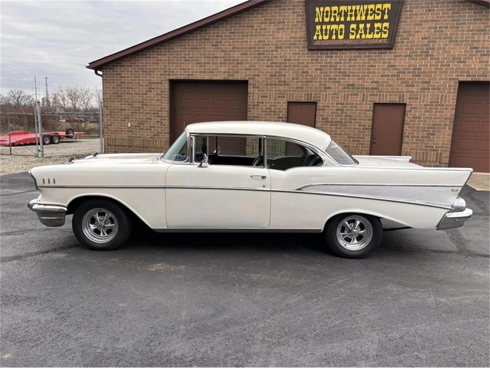 1957 Chevrolet Tri-Five Bel Air 2-Door Hardtop & Coupe - Image 11 of 28