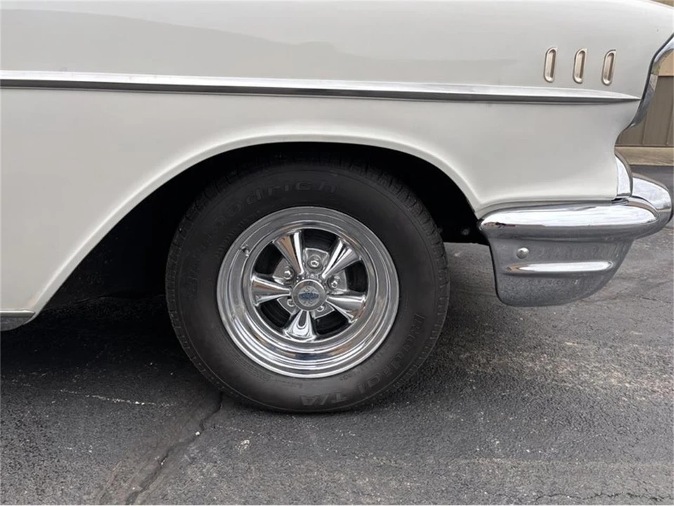 1957 Chevrolet Tri-Five Bel Air 2-Door Hardtop & Coupe - Image 4 of 28