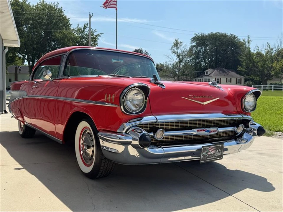 1957 Chevrolet Tri-Five Bel Air 2-Door Hardtop & Coupe - Image 25 of 31