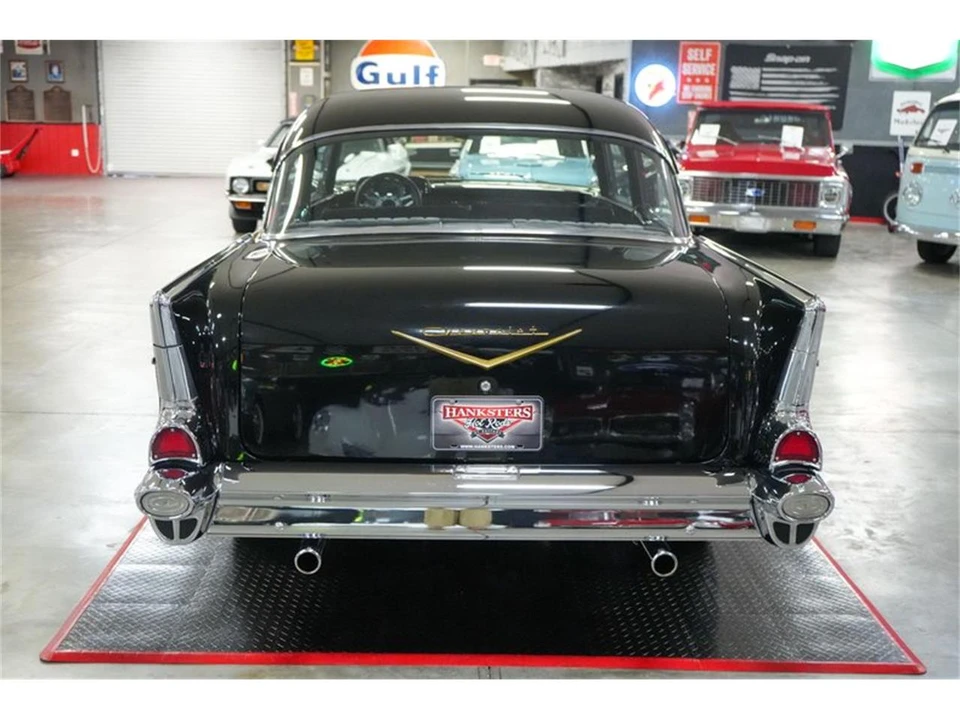 1957 Chevrolet Tri-Five Bel Air 2-Door Hardtop & Coupe - Image 5 of 31