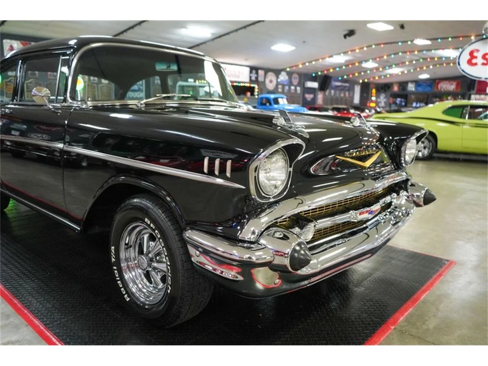 1957 Chevrolet Tri-Five Bel Air 2-Door Hardtop & Coupe - Image 29 of 31