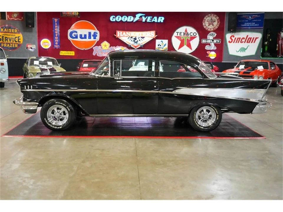 1957 Chevrolet Tri-Five Bel Air 2-Door Hardtop & Coupe - Image 3 of 31