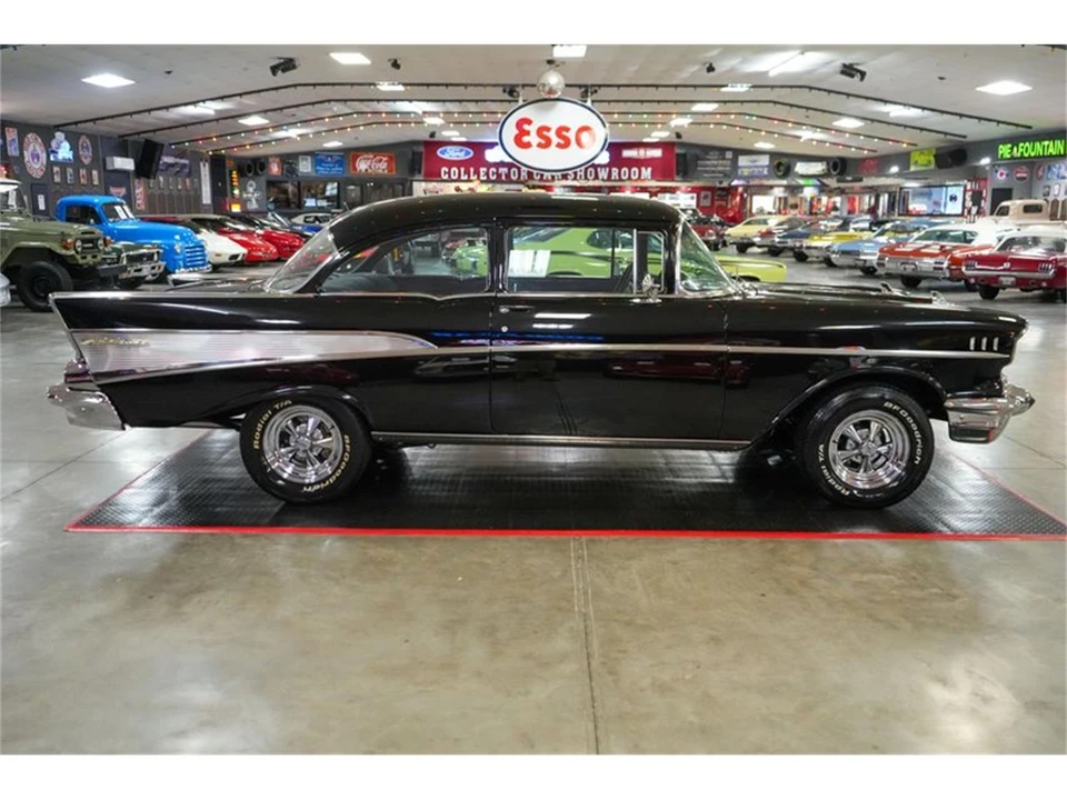 1957 Chevrolet Tri-Five Bel Air 2-Door Hardtop & Coupe - Image 7 of 31